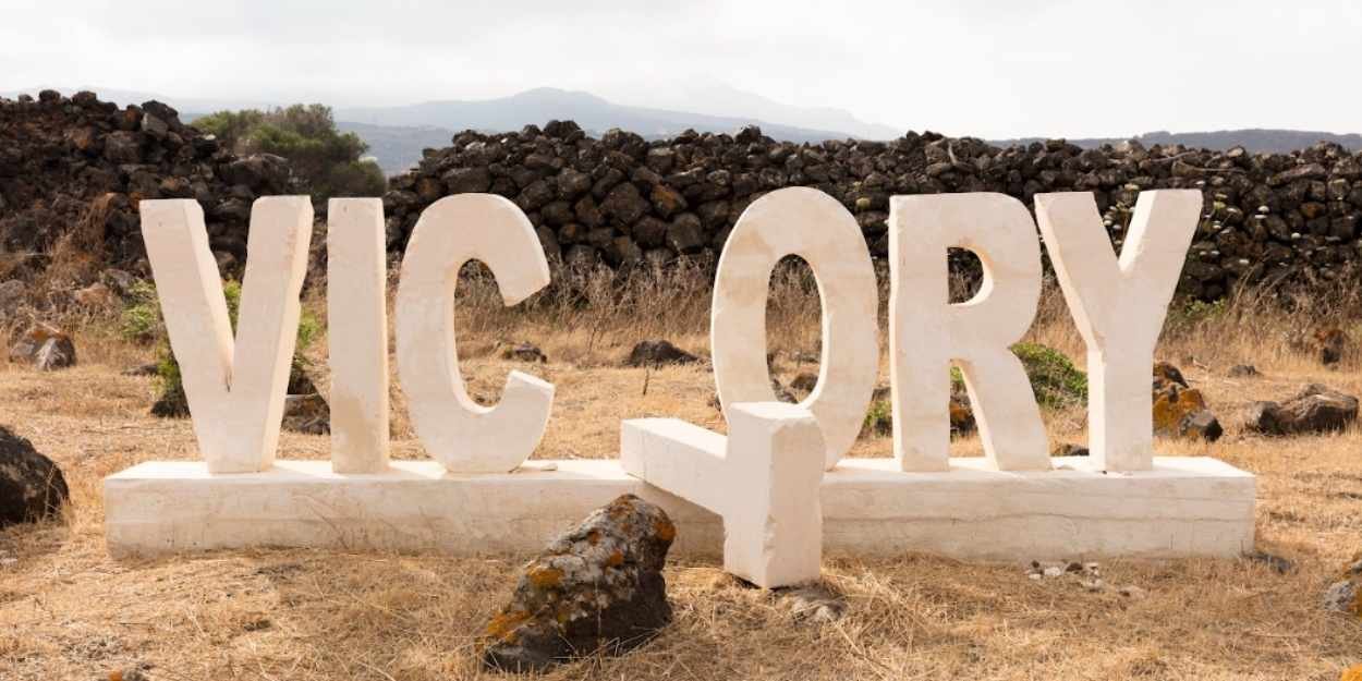 pantelleria,sicilia,magnetica,musica,arte,elettronica,festival,collina,territorio,paesaggio,installazioni,concerti,yoga,danza,notte,mare,turismo,cultura,estate,italia