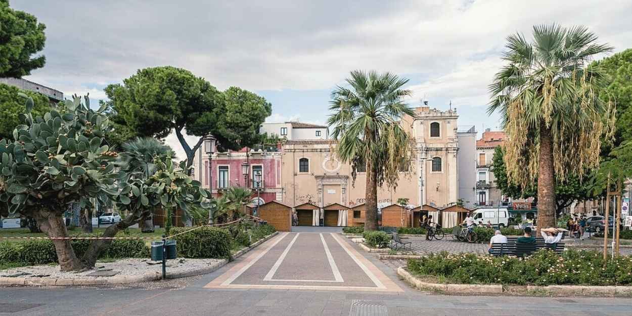 francescaalbanese,palestina,catania,sicilia,onu,rizzoli,libro,presentazione,diritti,occupazione,rifugiati,genocidio,conflitto,mediooriente,attualità,informazione,testimonianze,diritto,società,eventi