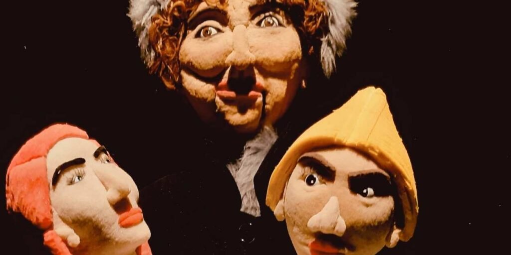 puglia,massafra,teatro,spettacolo,marionette,buratto,burambo,cenerentola,fiaba,bambini,famiglie,cultura,rassegna,festival,premio,scenadeiragazzi,teatrodelleforche,pugliaculture,infanzia,tradizione