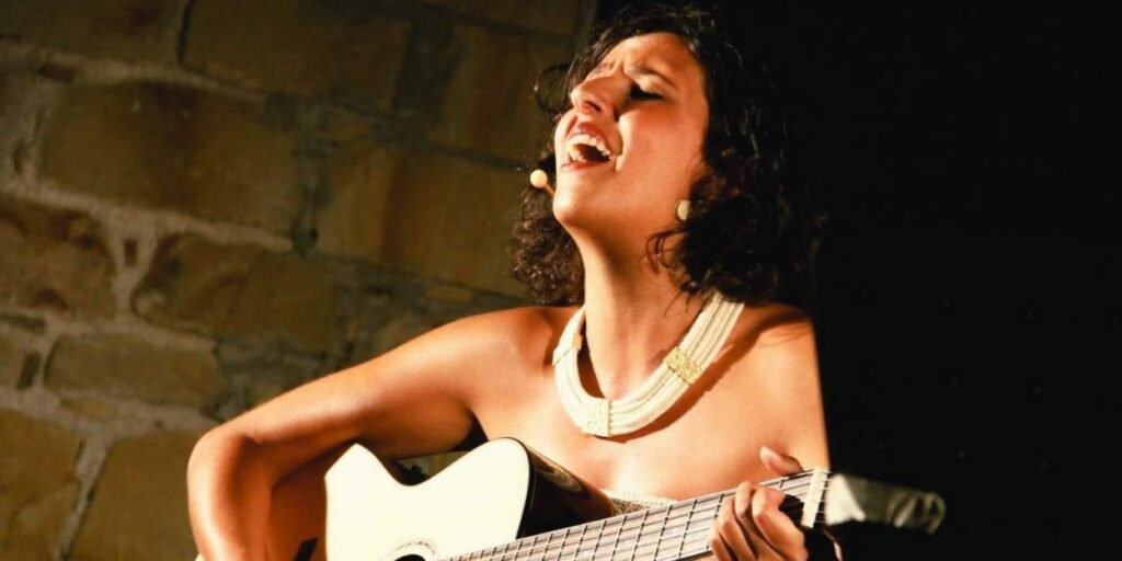 sicilia,messina,teatro,carullominasi,spettacolo,festival,quartieri,arti,infanzia,marionette,circo,drammaturgia,musica,pedalata,comunità,orti,circostrizione,eventi,cultura,bando